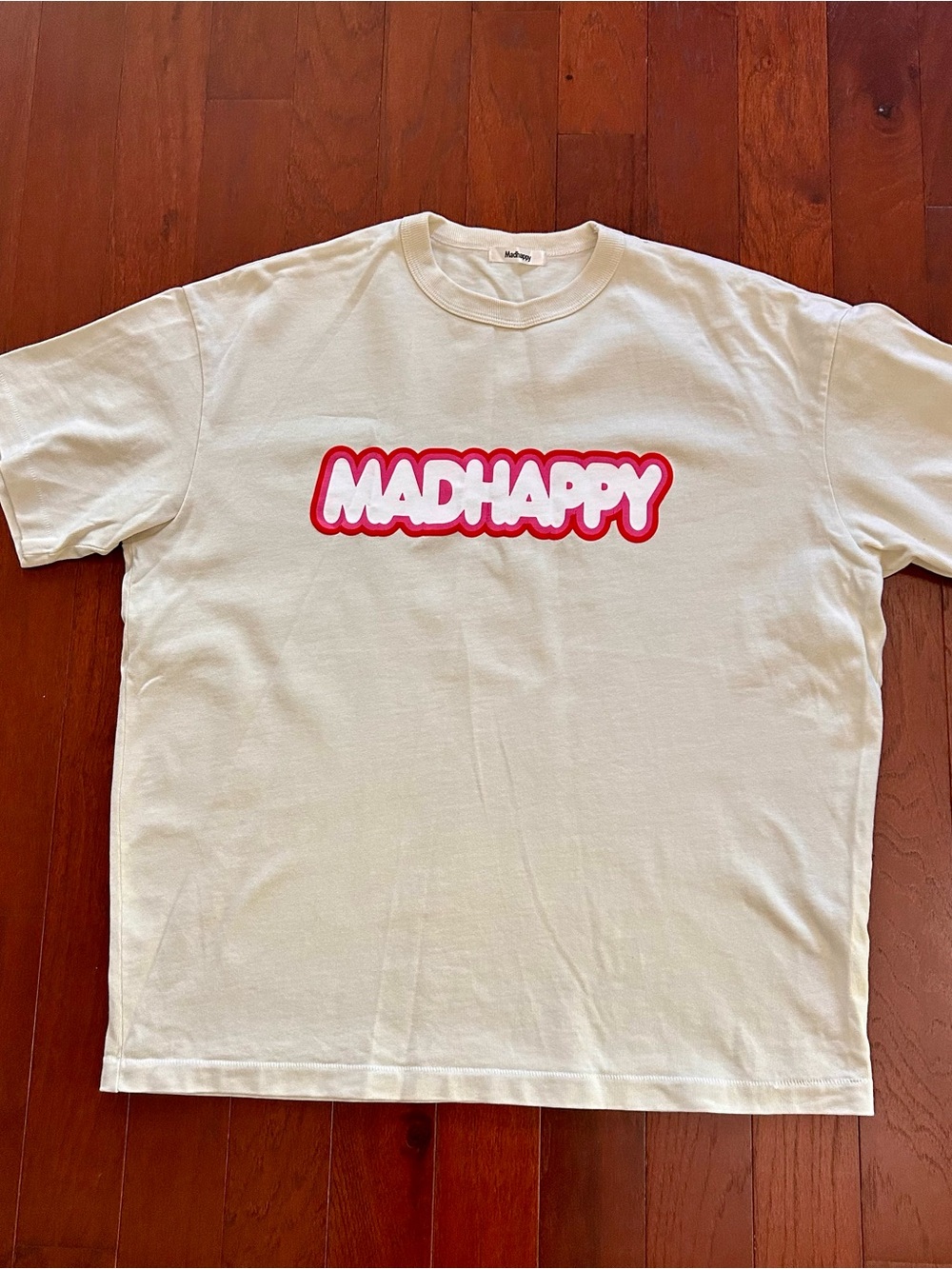 Madhappy Classics Heavyweight Cotton
Bubble Logo Tee  Off-White/Pink Sz Medium